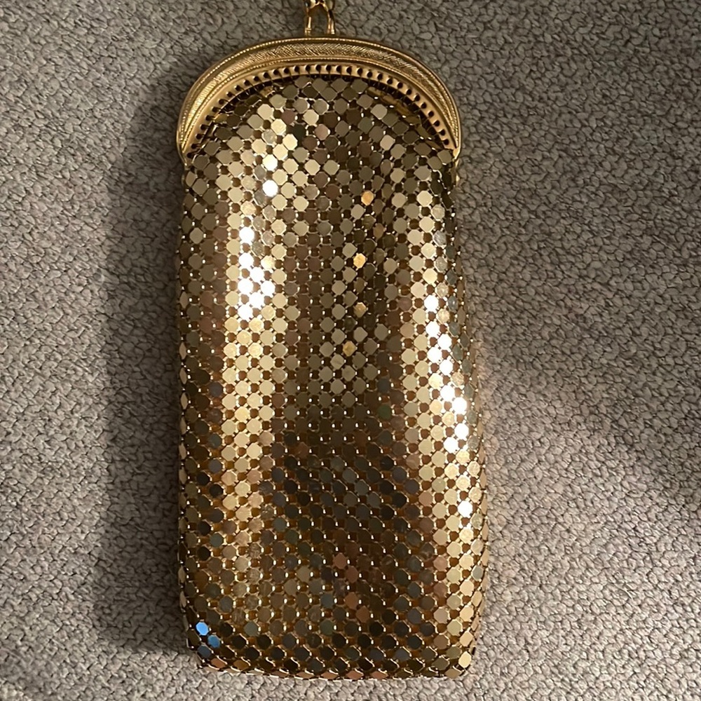 Gold sequin 1970 coin case in perfect, like new condition.